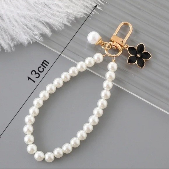 Accessories - Pearl Wristlet Charm Keychain with Flower Charm